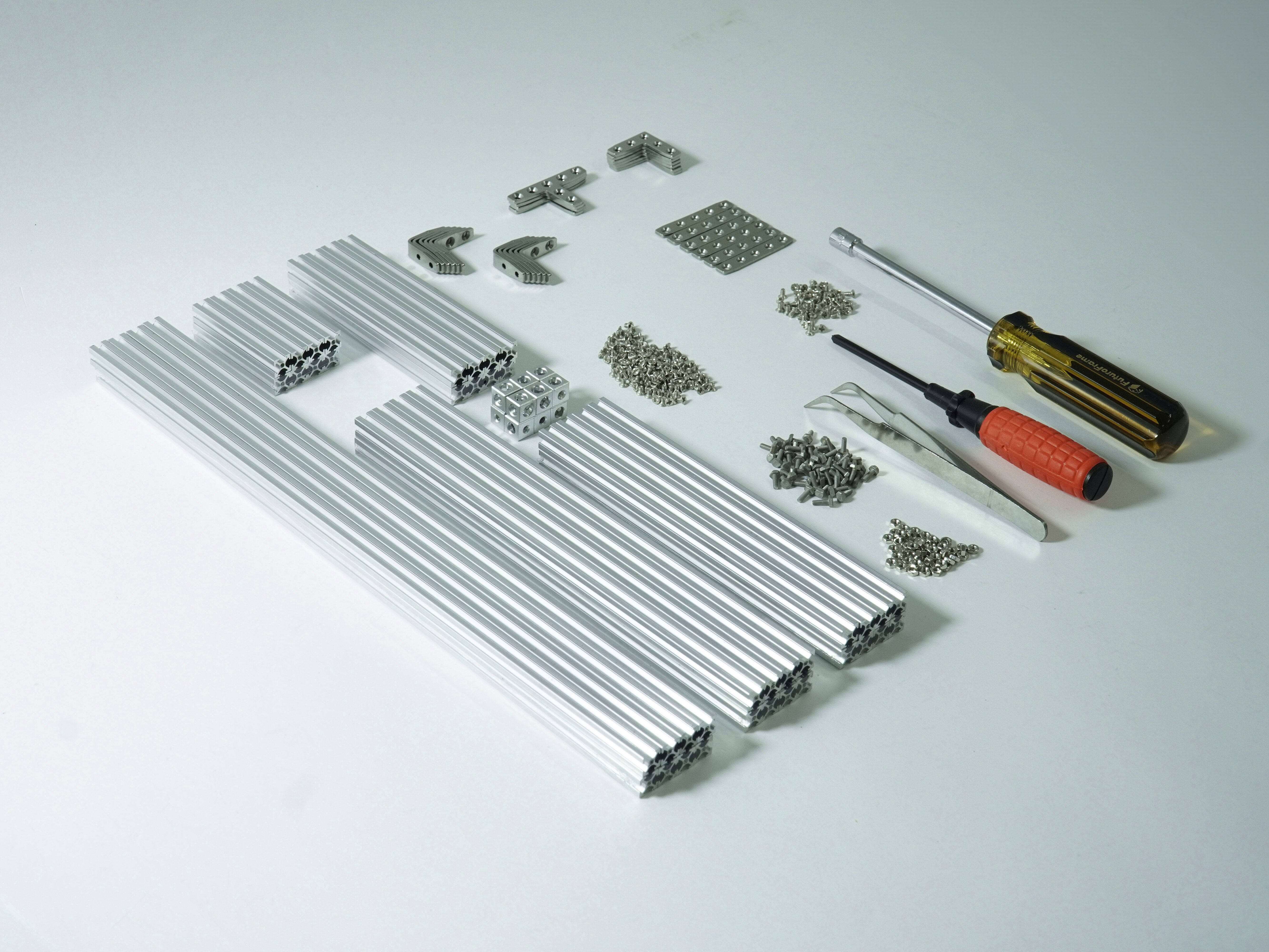 Threadstarter Slot 8x8mm Starter Kit - miniature t-slot aluminum extrusions– FuturoFrame ...